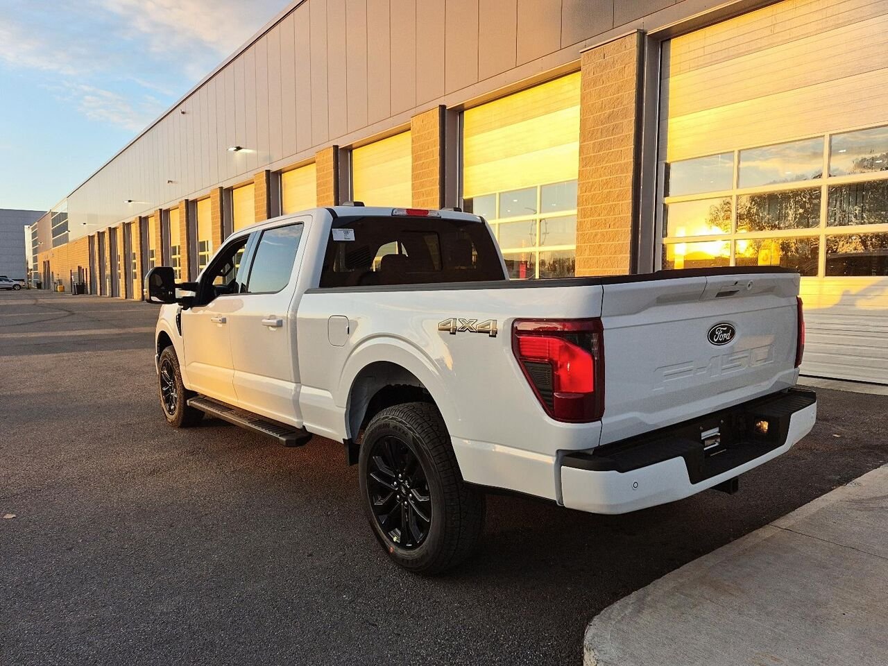 Ford F-150 2F418 | XLT 2026 Blanc Oxford Saint-Jérôme - photo #3