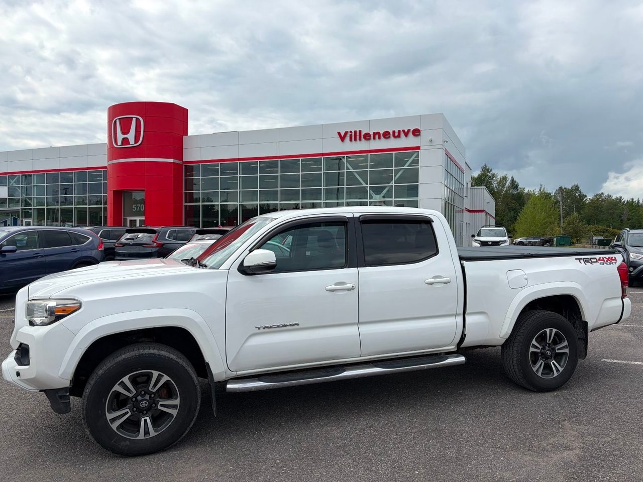 Toyota TACOMA DBL CAB SR5/TRD 2016 Blanc Notre-Dame-des-Prairies - photo #0