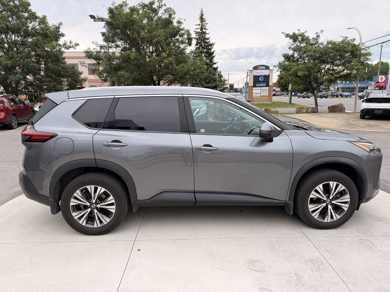 2021 Nissan Rogue SV FWD Grey Châteauguay - photo #5
