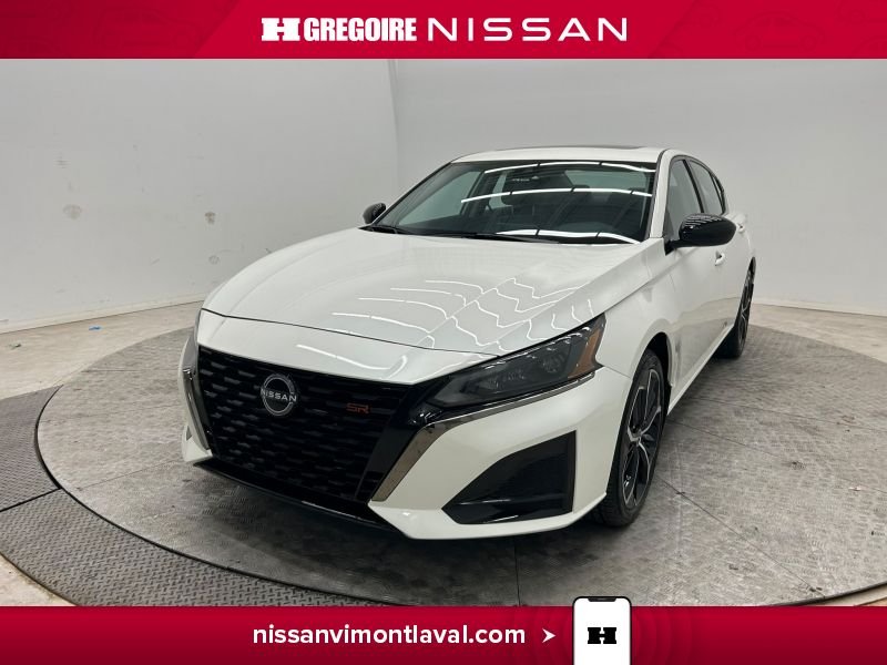 Nissan Altima SR CARPLAY awd CAMERA a partir de 2.99% 2025 Blanc