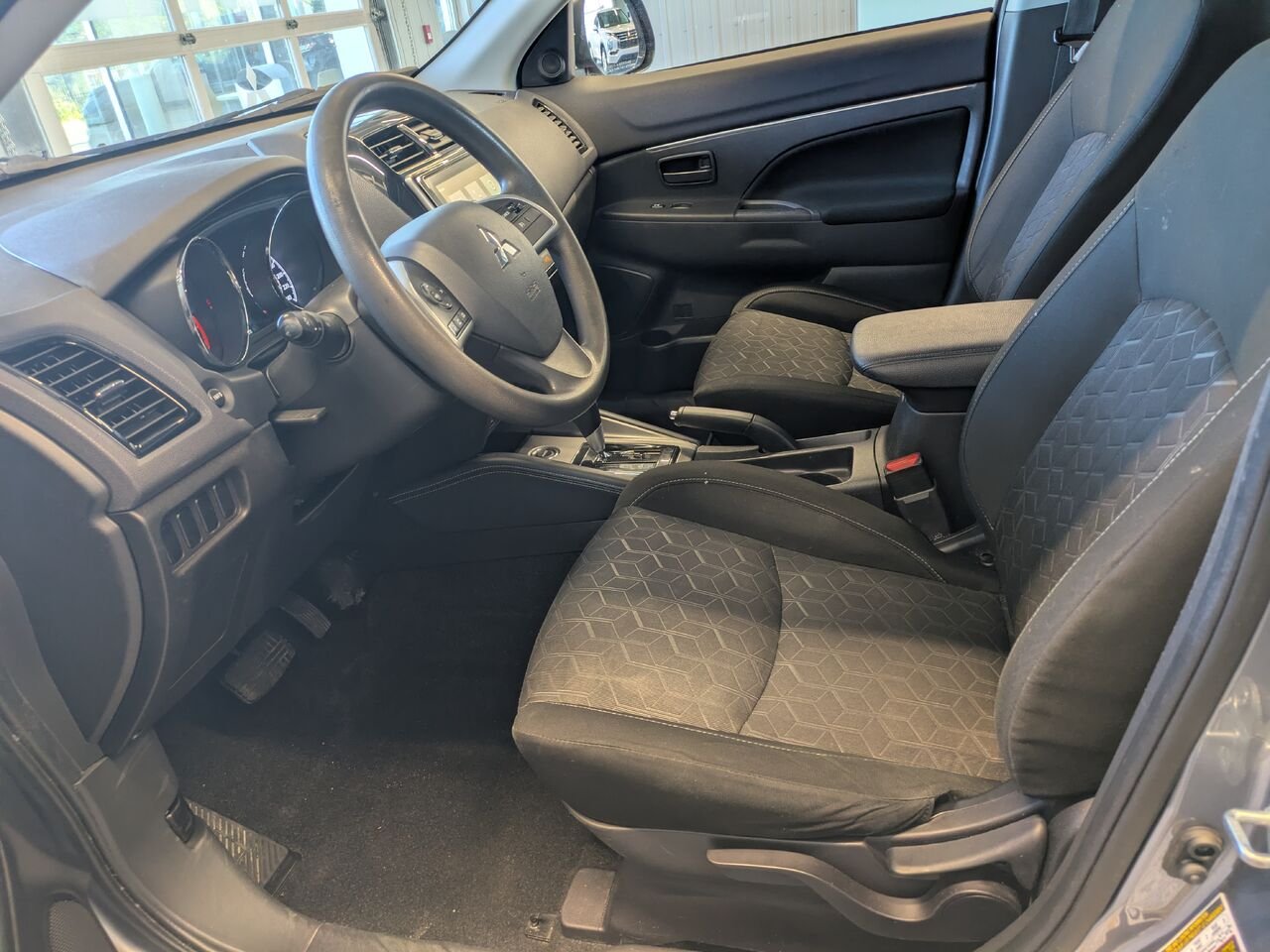 2022 Mitsubishi RVR Grey Gatineau - photo #13