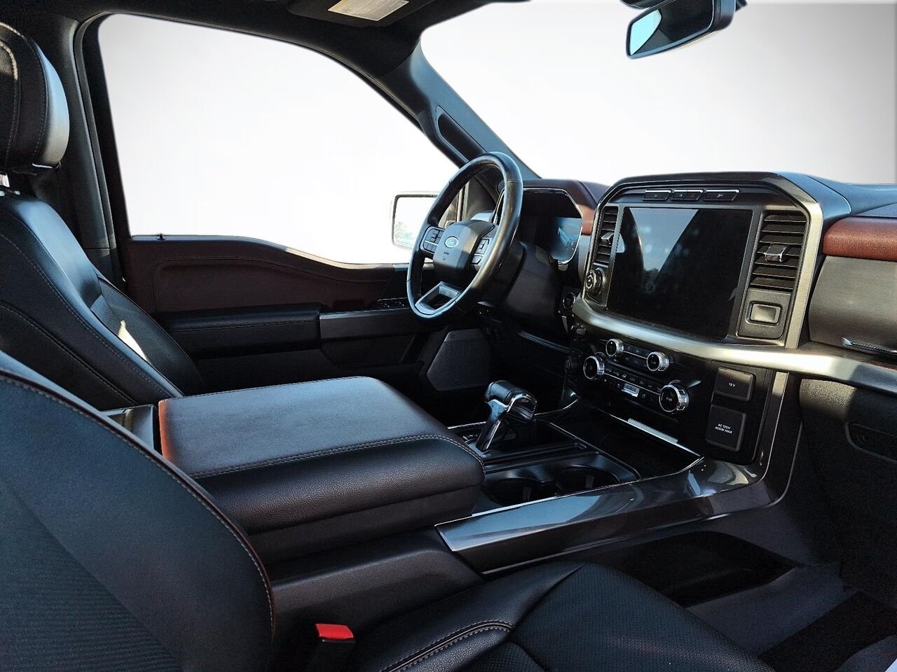 Ford F-150 2F304A | LARIAT 3.5L ** 502A ** SPORT ** TOIT PANO ** 20P ** HAYON ELECTRIQUE ** 6,5 pi 2023 Noir Saint-Jérôme - photo #8