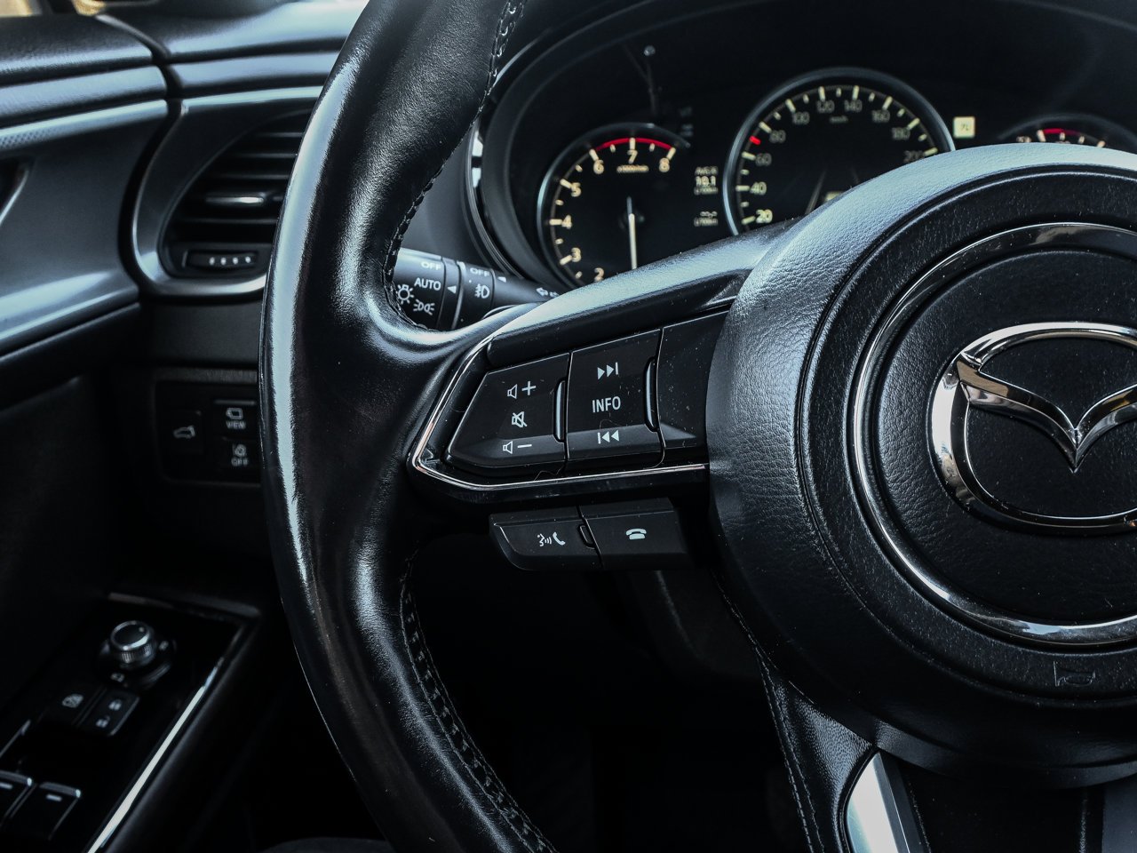 2022 Mazda CX-9 Signature AWD Black Sherwood Park - photo #23