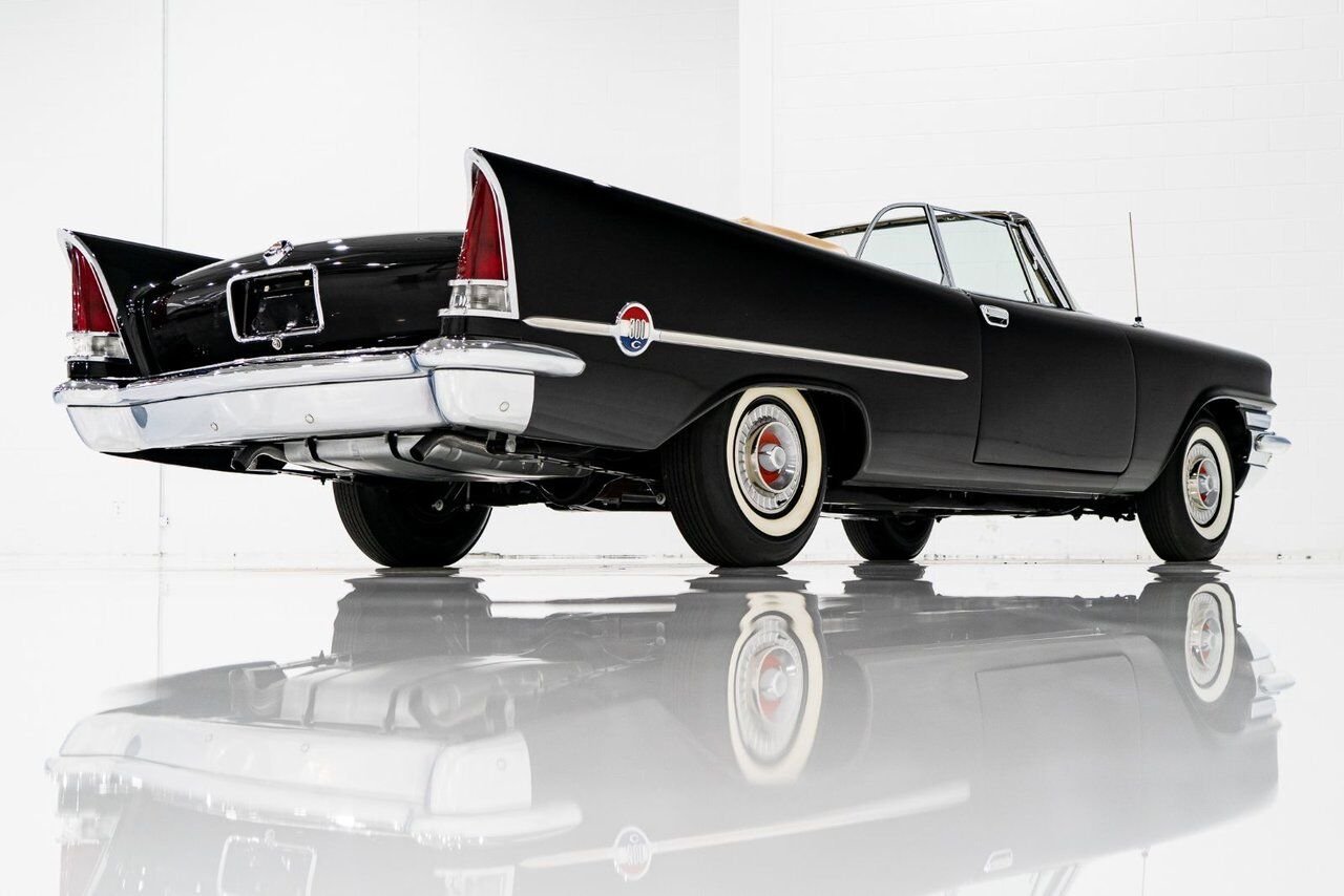 Chrysler 300C 1 of 474 convertibles produced **PRICE IN USD** 1957 Noir Montréal - photo #25