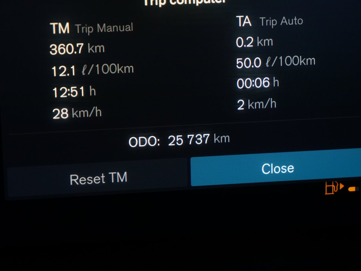 2026 Volvo XC90 B6 PLUS DARK Grey Montreal - photo #9