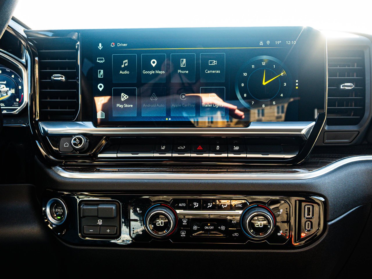 2025 Chevrolet Silverado 2500HD 4WD Crew Cab 159 LT White Sherwood Park - photo #24