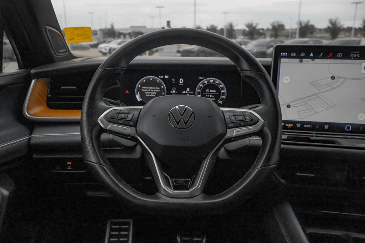 2026 Volkswagen Tiguan Highline Turbo R-Line 4MOTION Grey Sherwood Park - photo #20