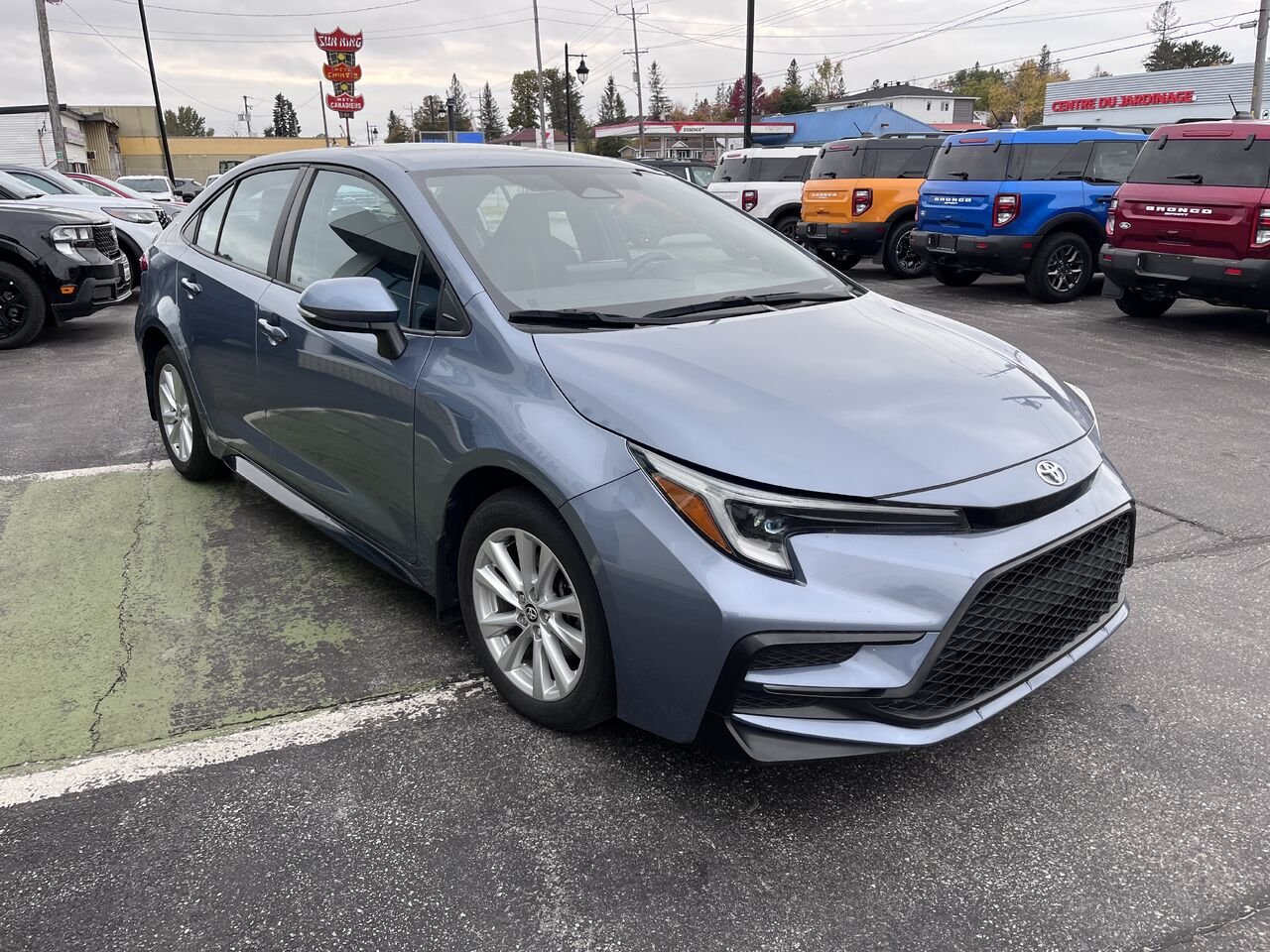 Toyota Corolla 2023 Bleu Mont-Laurier - photo #2