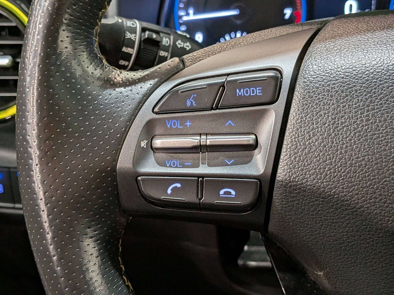 2019 Hyundai Kona 1.6T Ultimate AWD w/Lime Colour Pack Green Val-David - photo #14