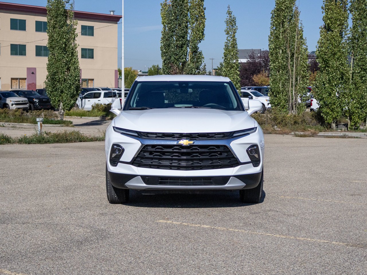 2024 Chevrolet Blazer AWD 4dr LT White Sherwood Park - photo #2