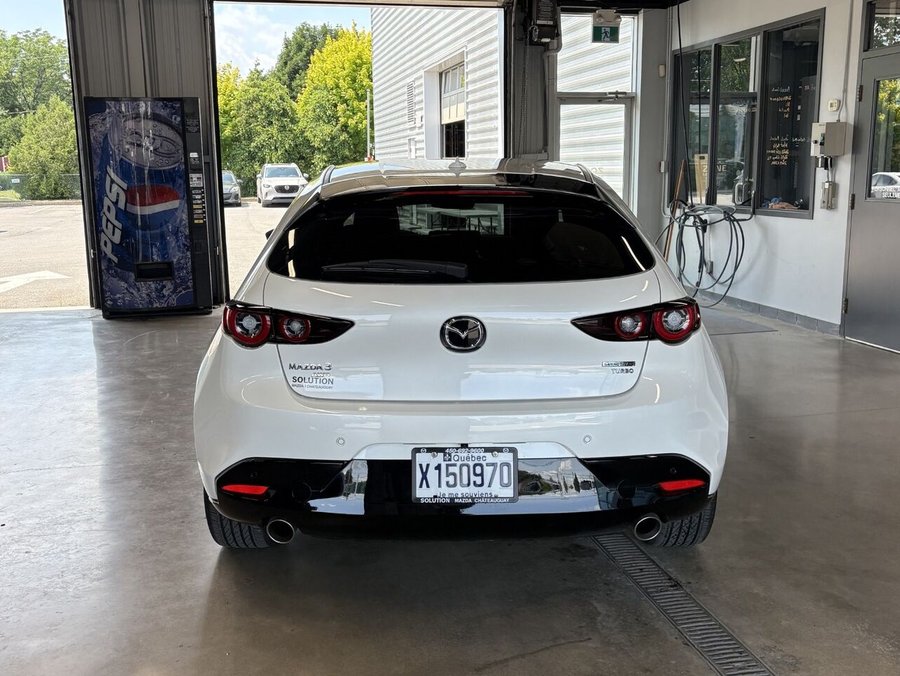2026 MAZDA Mazda3 Sport 2026 Snowflake White Pearl