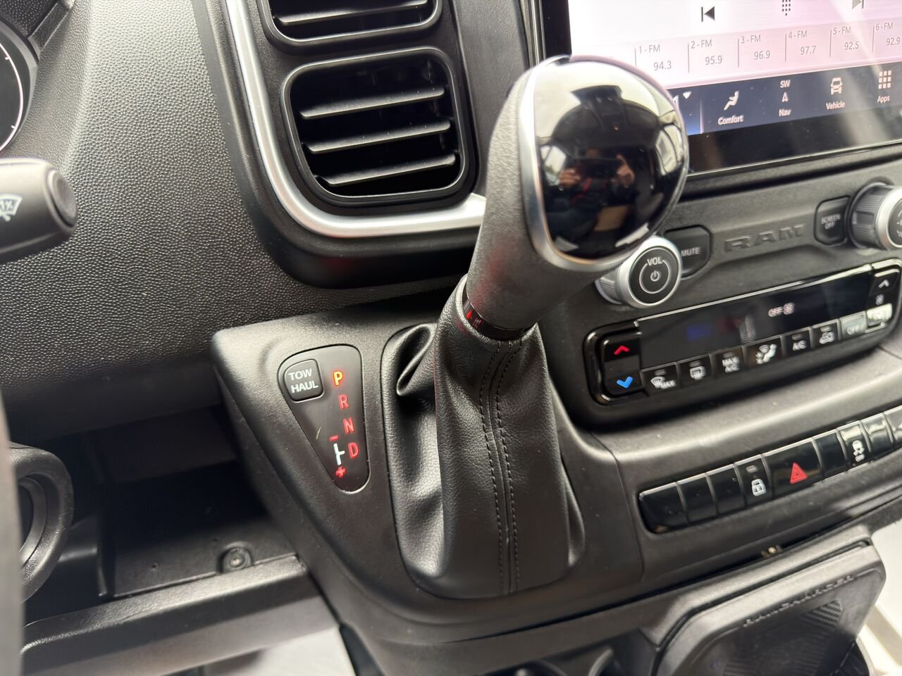 2025 Ram ProMaster 3500 Silver Thetford Mines - photo #19