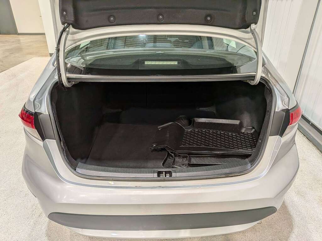 Toyota Corolla LE CVT 2021 Argent Val-David - photo #8
