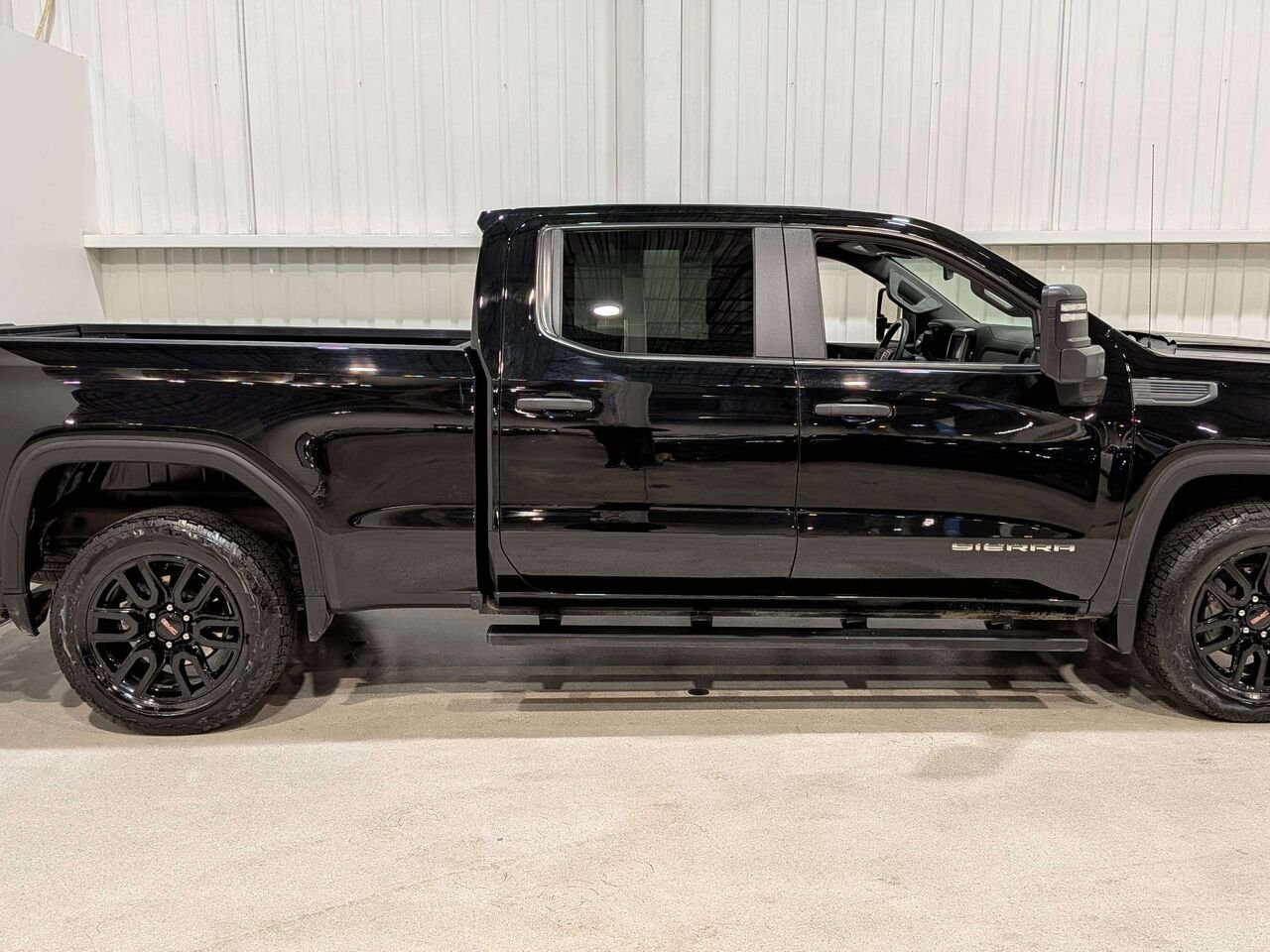 2024 GMC Sierra 1500 4WD Crew Cab 157" Pro Black Val-David - photo #6