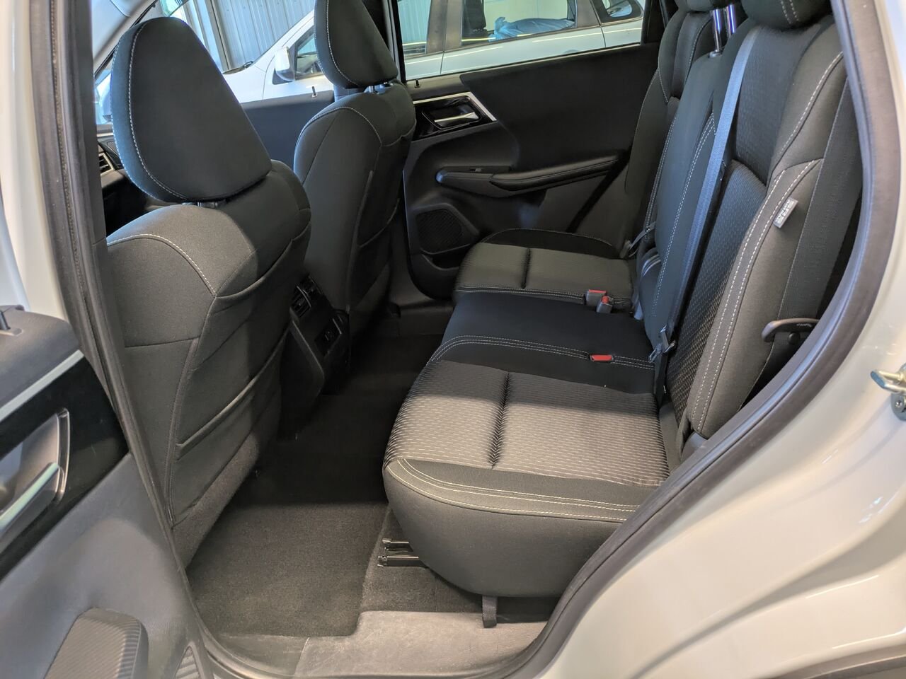 2022 Mitsubishi Outlander White Gatineau - photo #17