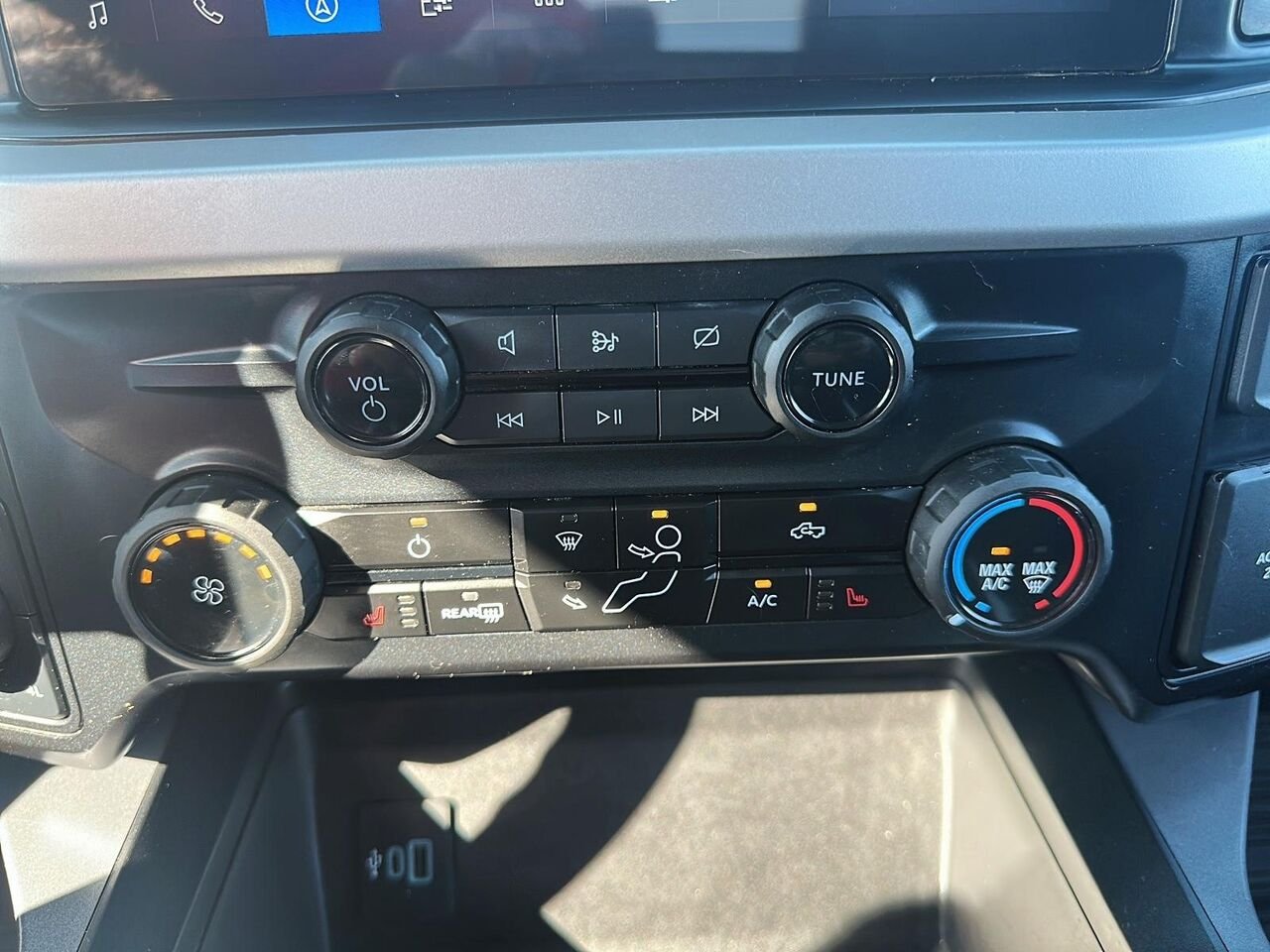 2024 Ford Super Duty F-250 SRW Black Rouyn-Noranda - photo #16