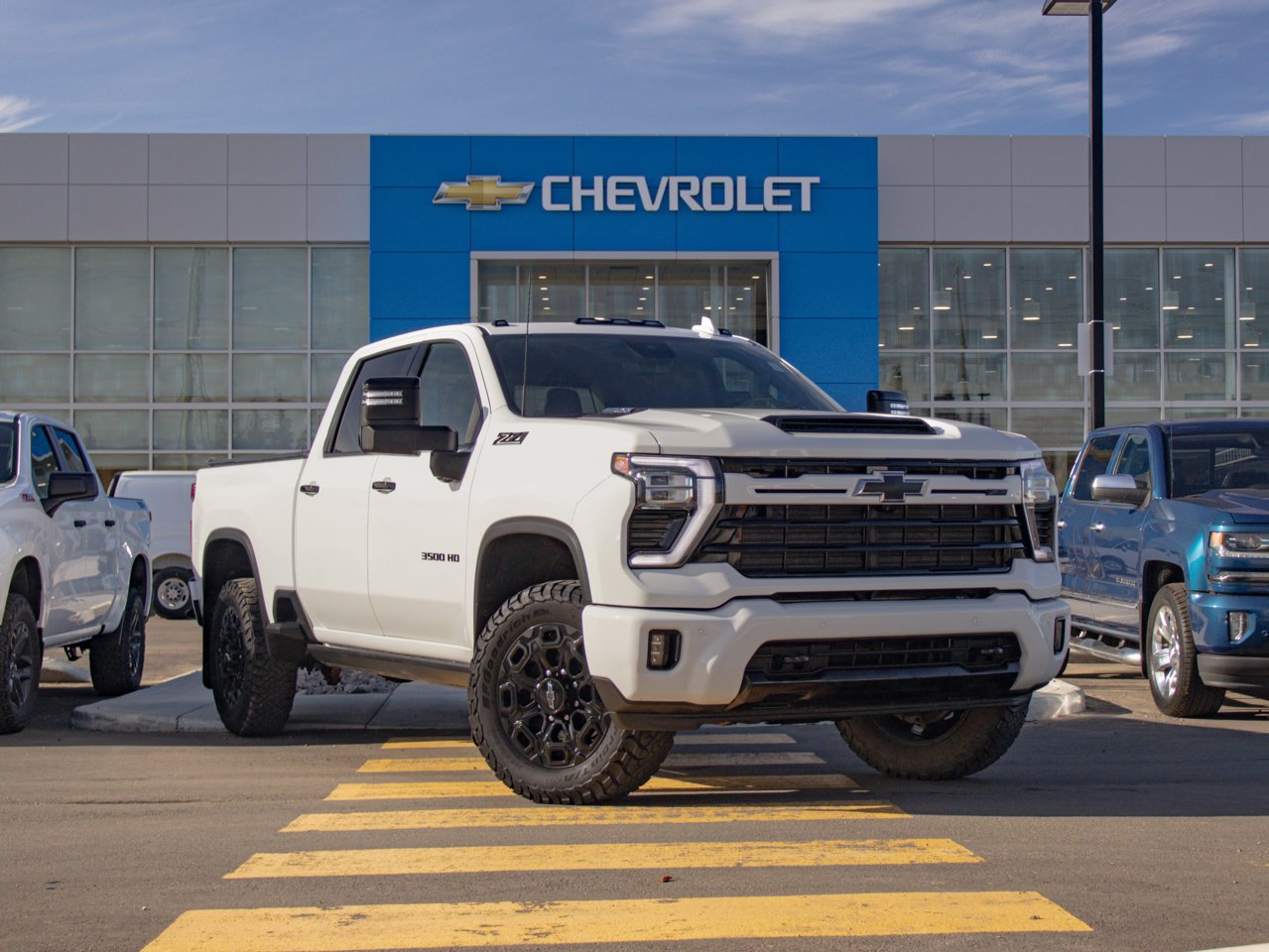 2024 Chevrolet Silverado 3500HD 4WD Crew Cab 159 LTZ White Sherwood Park - photo #1