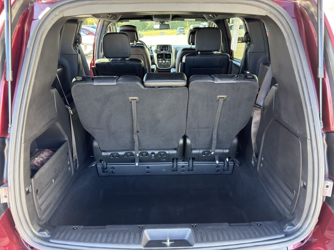 2019 Dodge Grand Caravan Red Thetford Mines - photo #13
