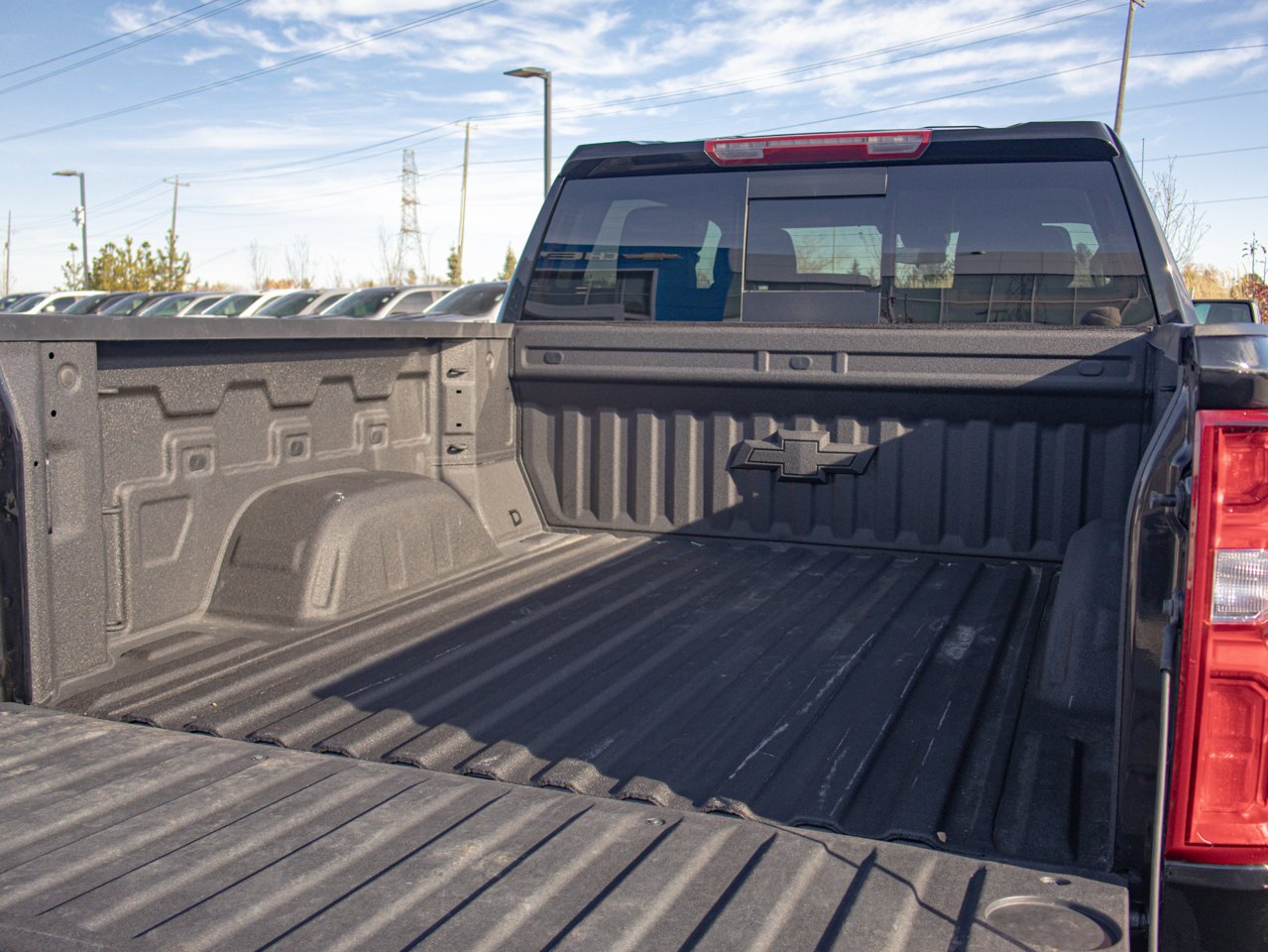 2025 Chevrolet Silverado 1500 4WD Crew Cab 147 RST Black Sherwood Park - photo #10