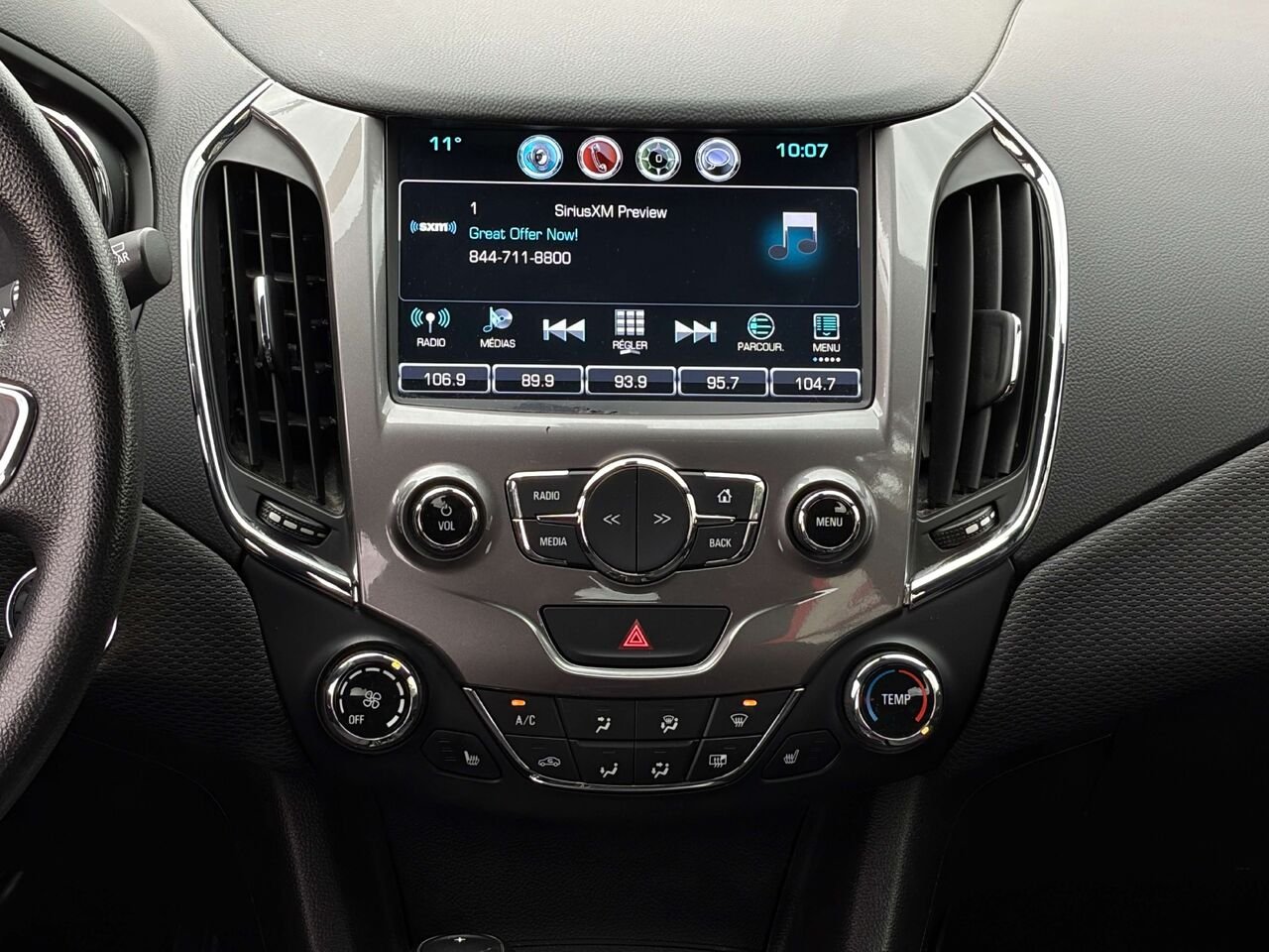 2018 Chevrolet Cruze LT Silver Gatineau - photo #15