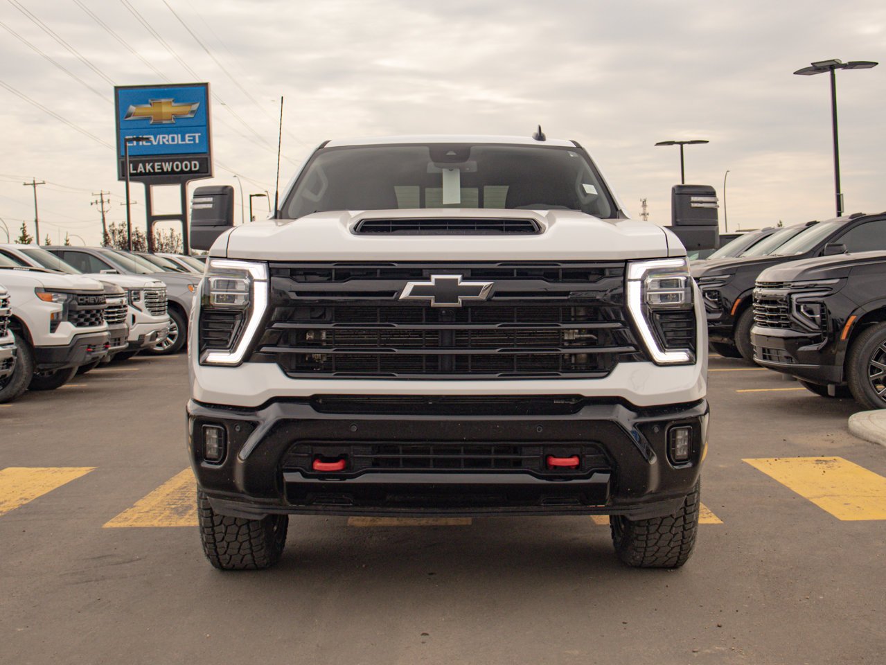 2025 Chevrolet Silverado 3500HD 4WD Crew Cab 159 LT White Sherwood Park - photo #2
