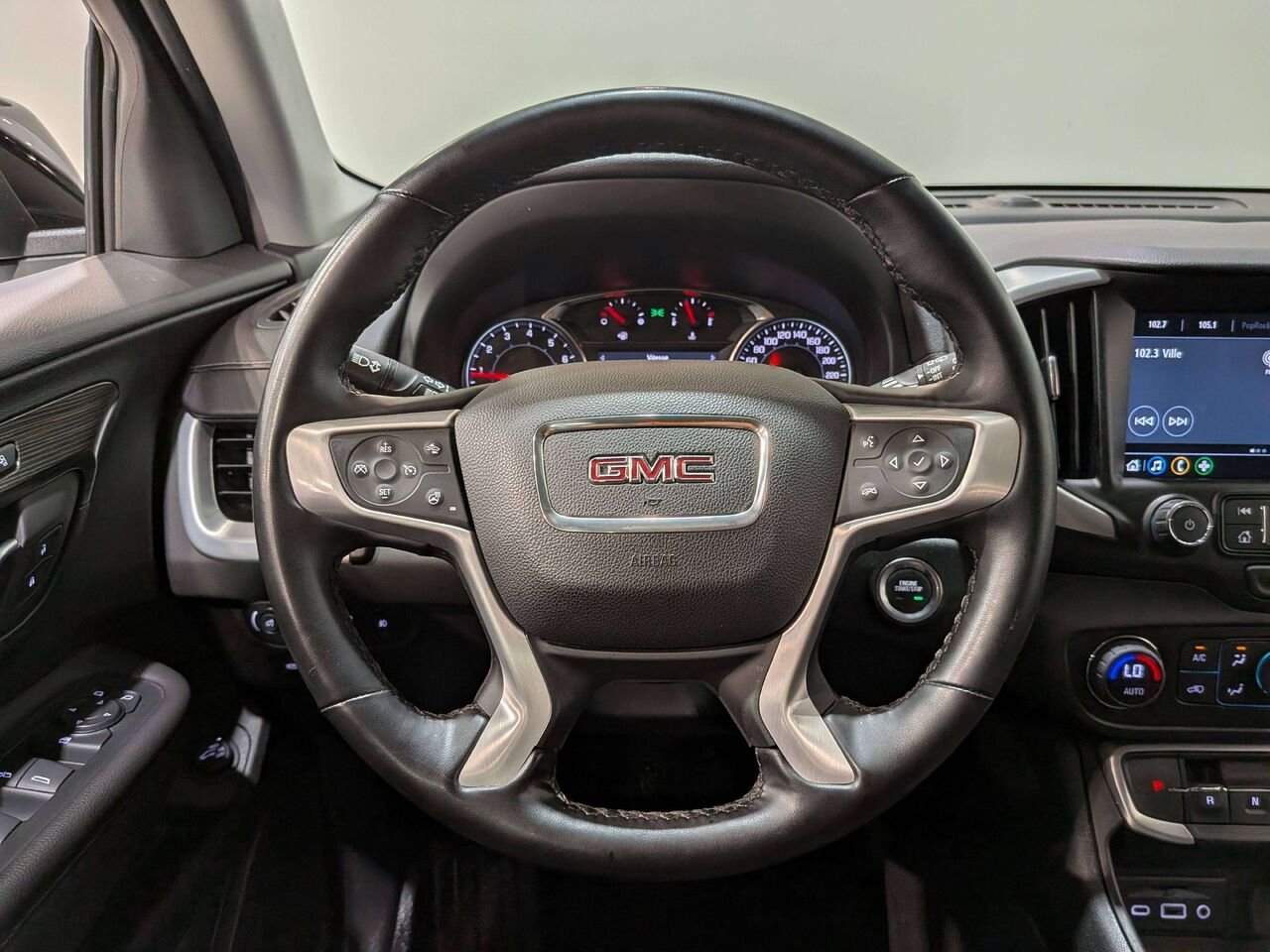 2023 GMC Terrain AWD 4dr SLT White Val-David - photo #13