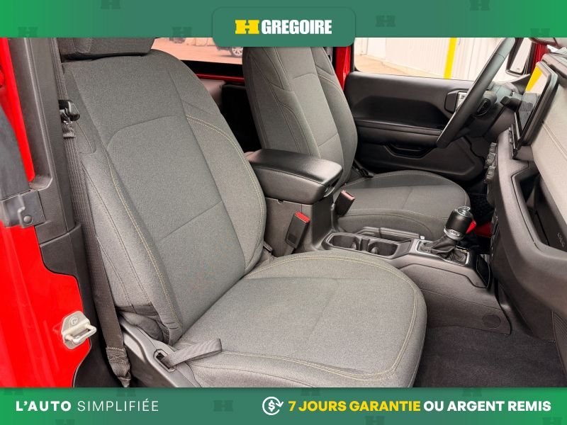 2024 Jeep Wrangler Red Saint-Eustache - photo #20