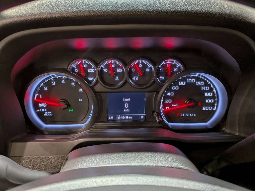 Chevrolet Silverado 1500 4WD Crew Cab 157" Custom Trail Boss 2023 Rouge Val-David - photo #16