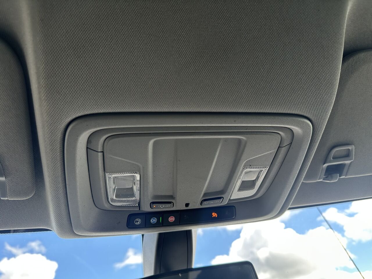 CHEVROLET SILVERADO K1500 RST RST cabine multiplace 4RM 157 po 2019 Bleu Gatineau - photo #10