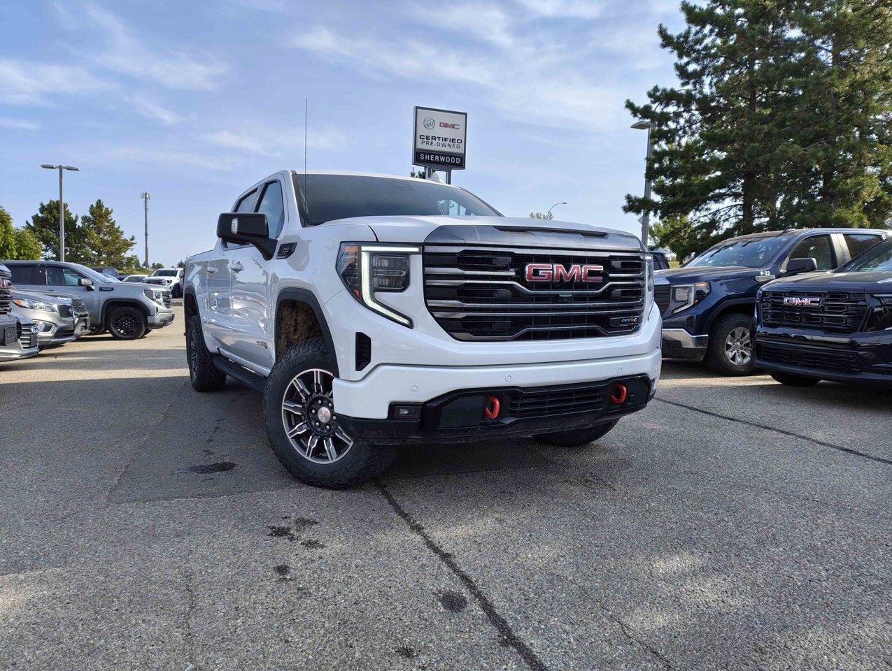 2024 GMC Sierra 1500 4WD Crew Cab 147 AT4 White Sherwood Park - photo #1