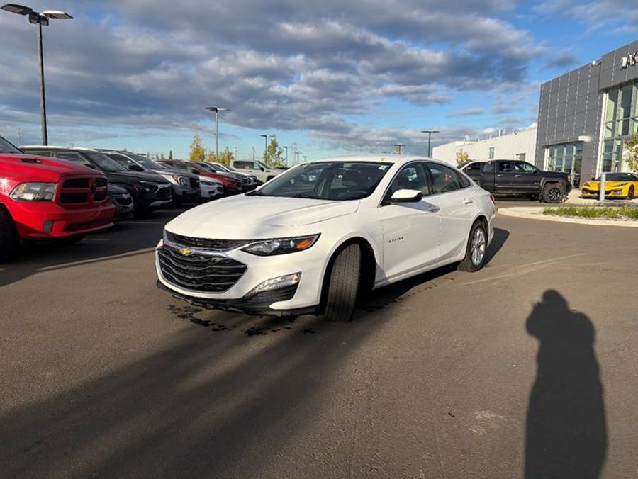 2021 Chevrolet Malibu LT 1.5T | Heated Bucket Premium Cloth Seats | Remote Start | Cruise Control | Dual Climate Control | White