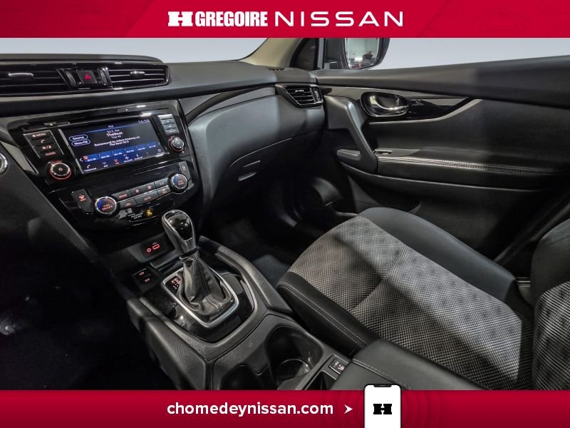 2022 Nissan Qashqai Red Laval - photo #22