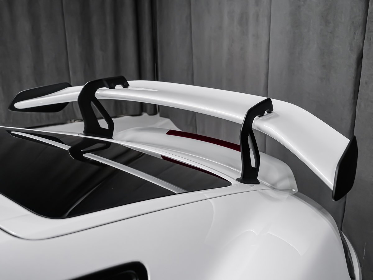 2025 Porsche 718 Cayman GT4 RS White Montreal - photo #44
