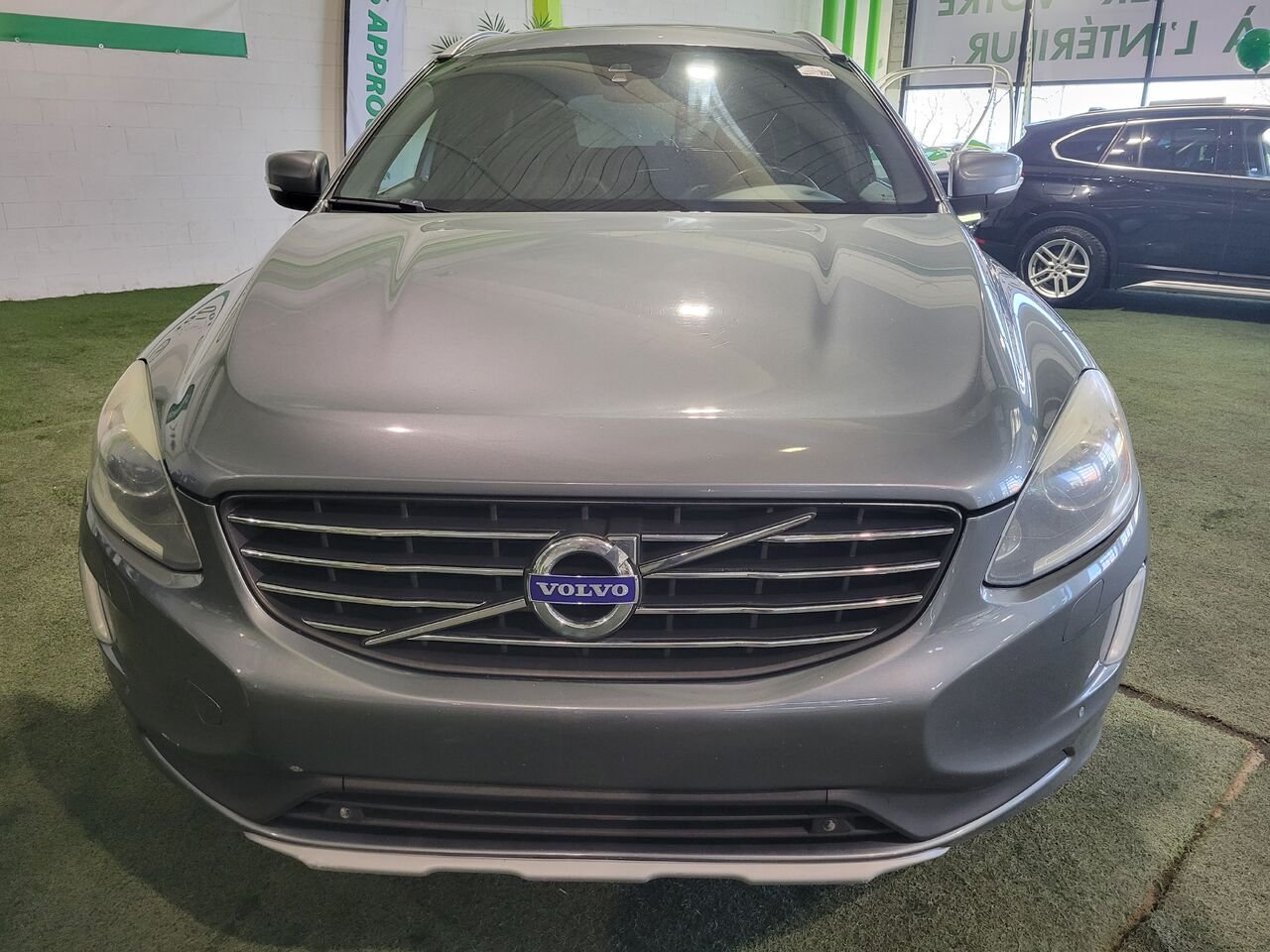 2017 Volvo XC60 Grey  - photo #8