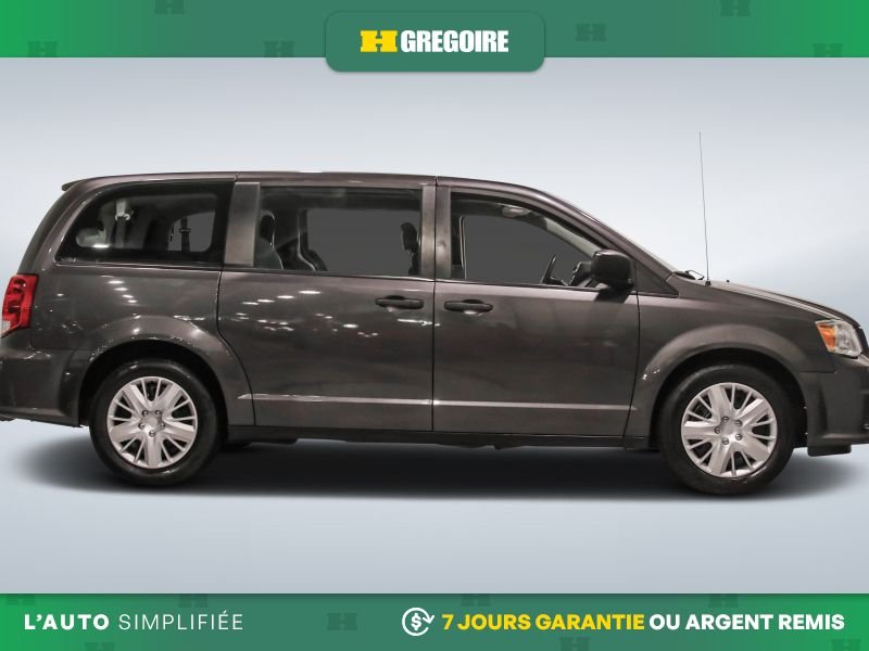 Dodge GR Caravan 2019 Gris Blainville - photo #10
