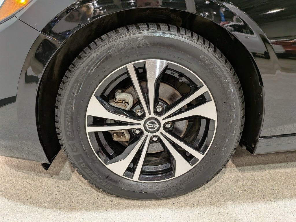 2021 Nissan Sentra SV CVT Black Val-David - photo #32