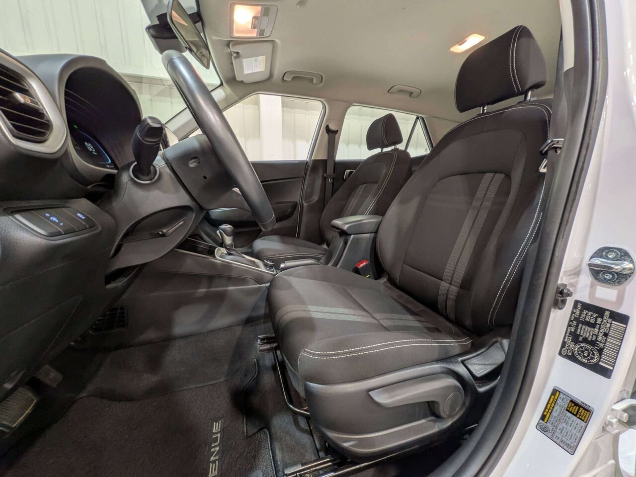 2026 Hyundai Venue Preferred IVT White Val-David - photo #1