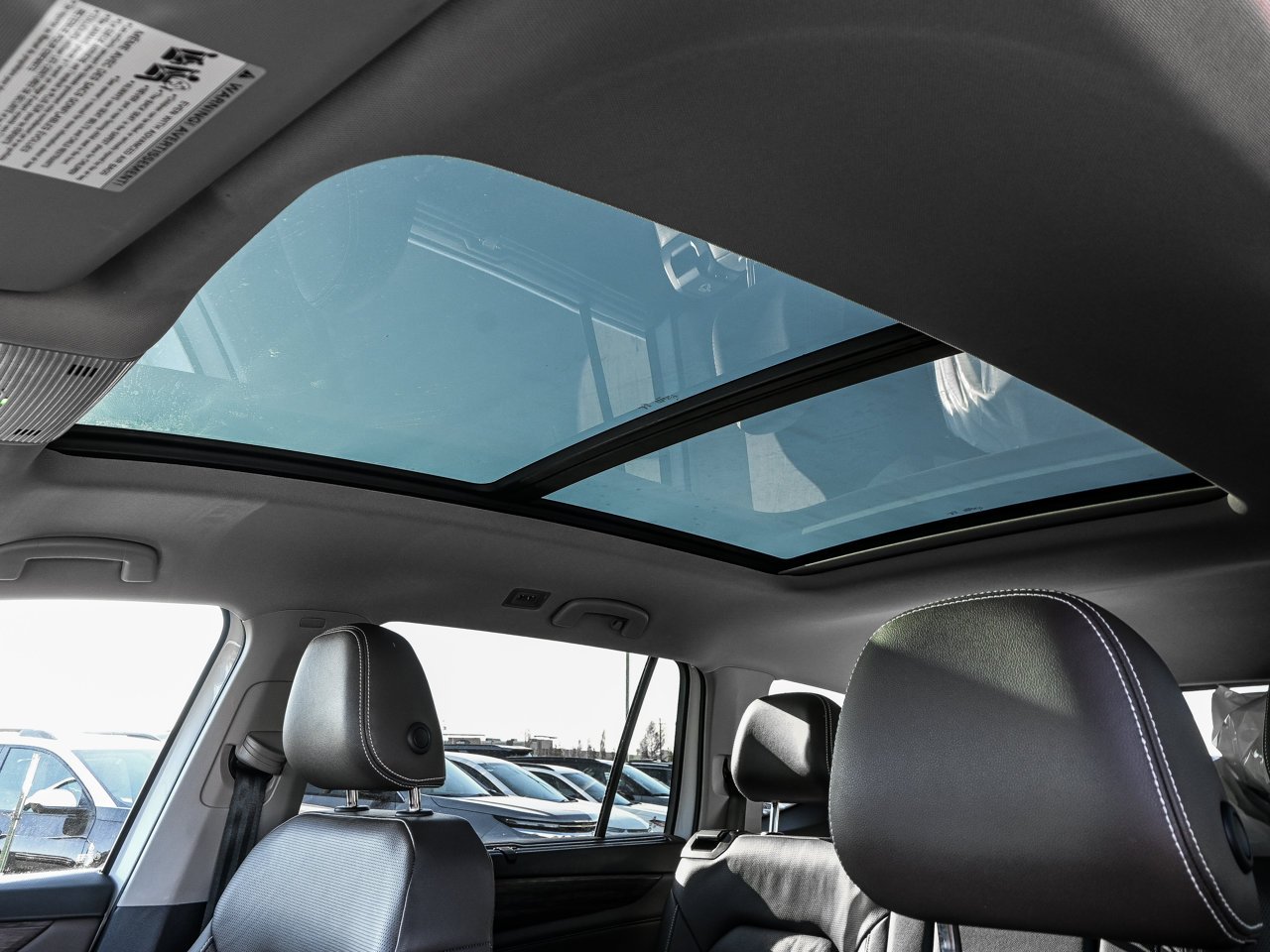 2024 Volkswagen Atlas Highline 2.0 TSI 4MOTION White Sherwood Park - photo #14