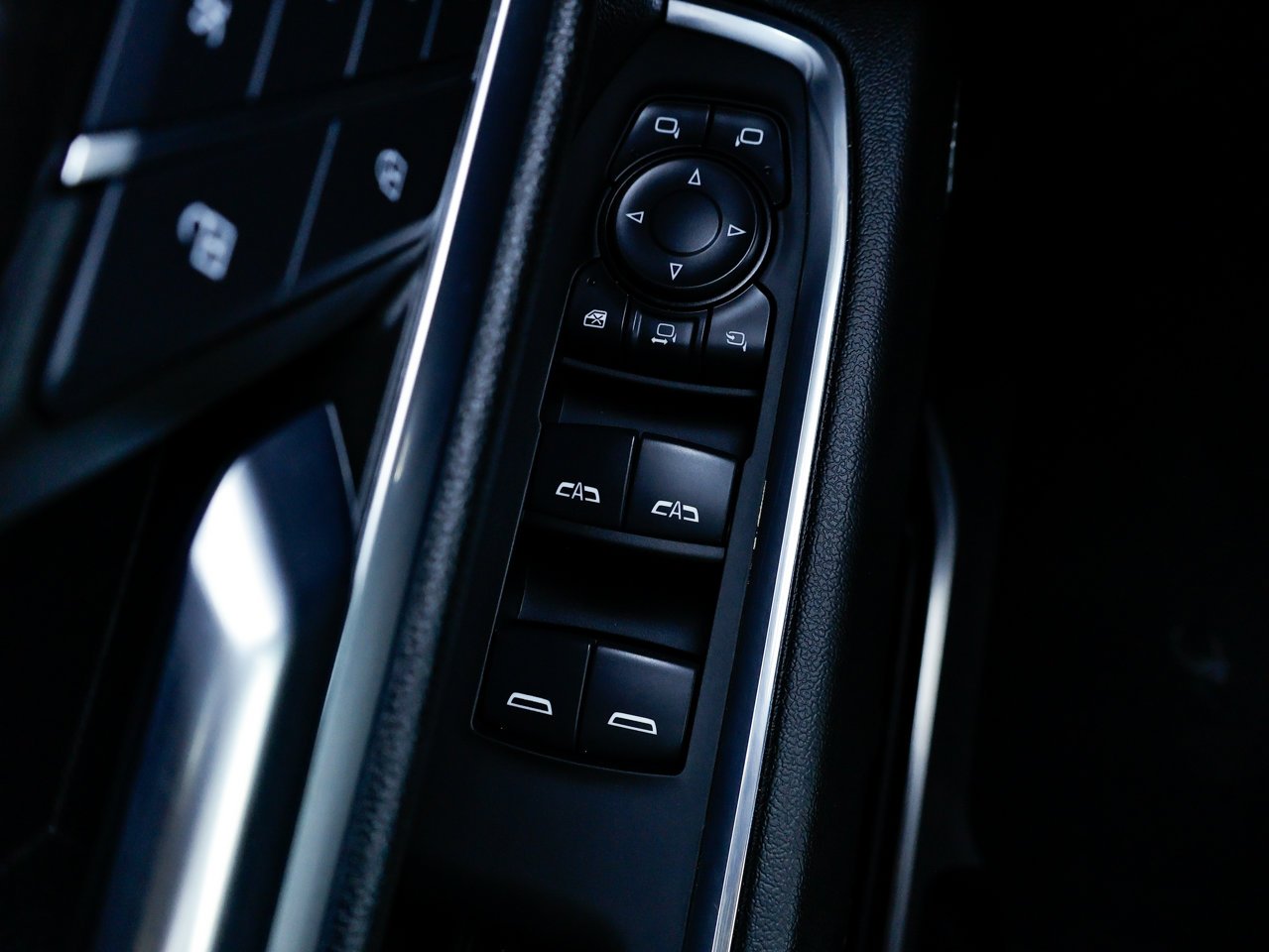 2024 Chevrolet Silverado 2500HD 4WD Crew Cab 159 LTZ White Sherwood Park - photo #17