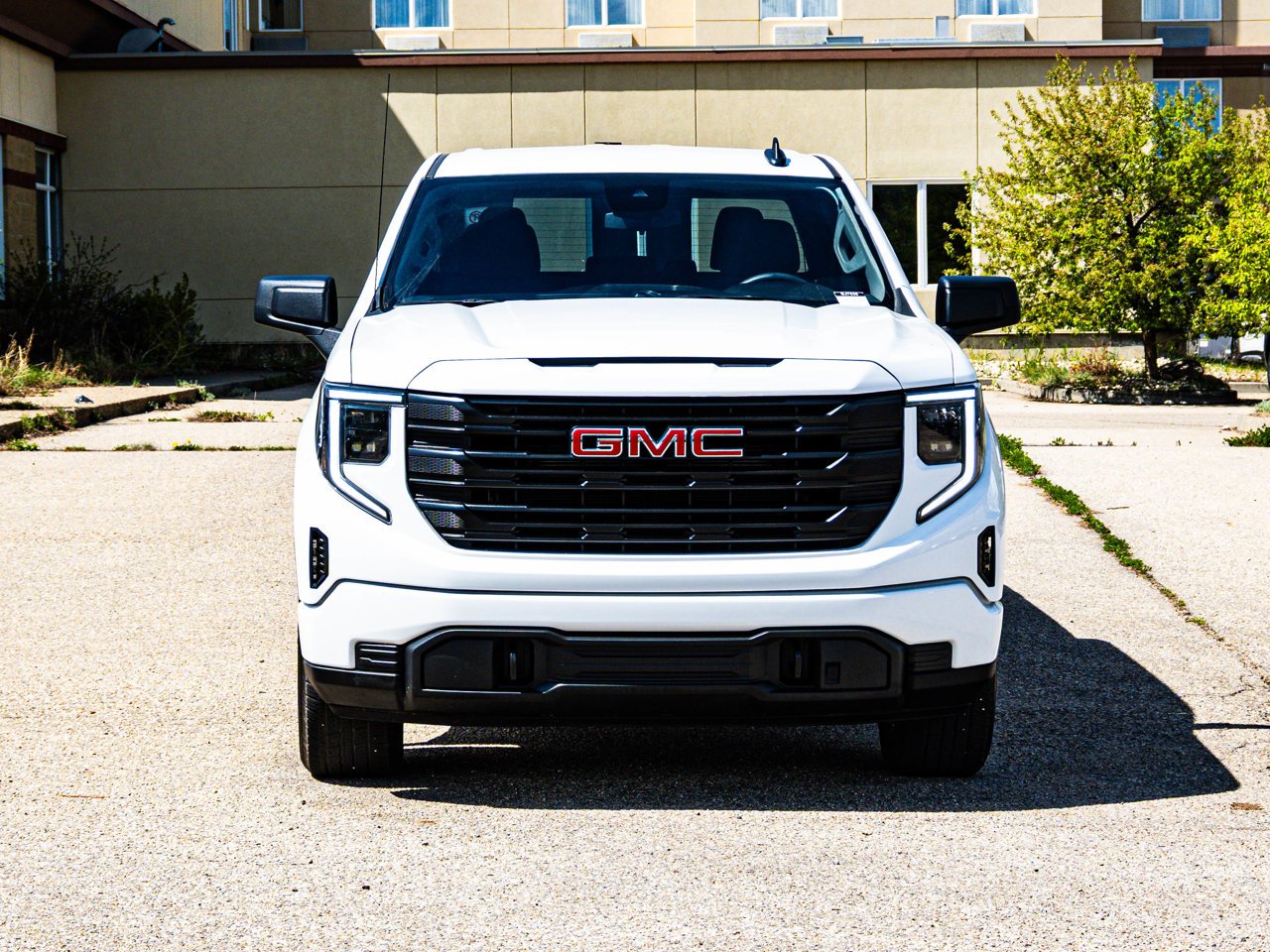 2024 GMC Sierra 1500 4WD Crew Cab 147 Pro White Sherwood Park - photo #2