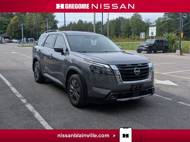 Nissan Pathfinder 2024 Gris Laval - photo #0