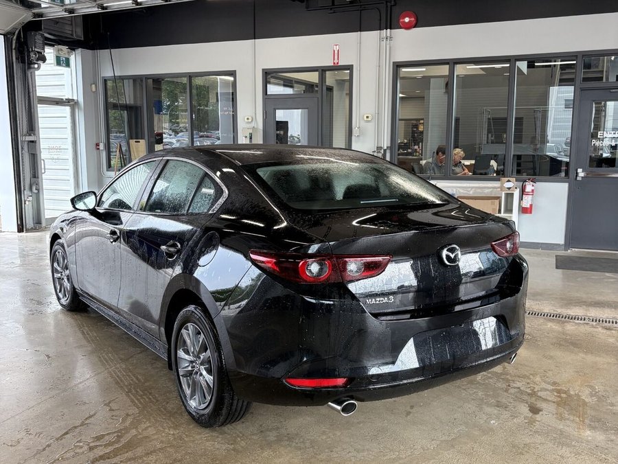 2026 MAZDA Mazda3 2026 Jet Black Mica