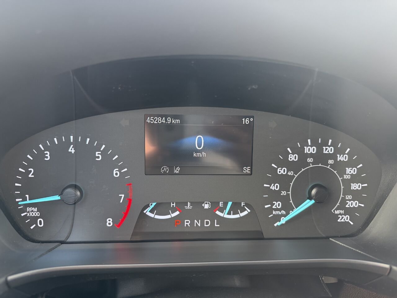 Ford ESCAPE 2022 Gris Montmagny - photo #7