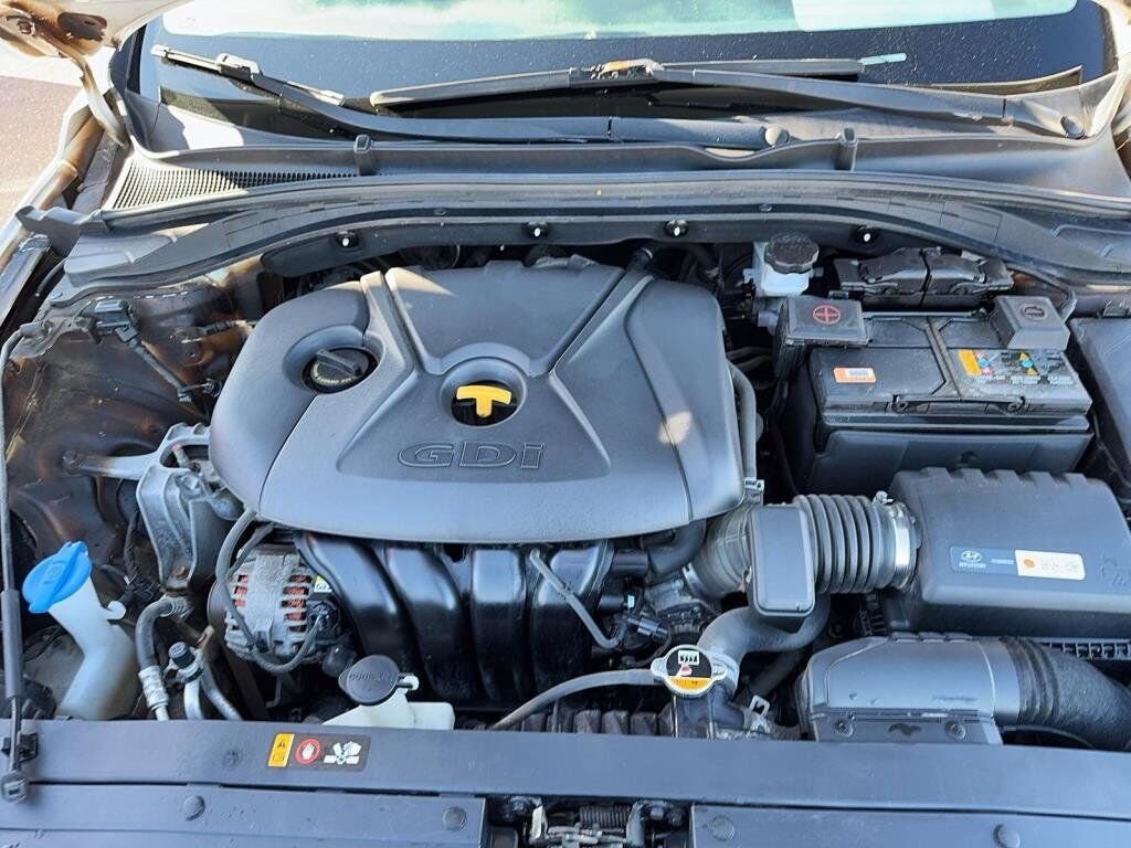 Hyundai Elantra GT GL 2018 Blanc Baie-Comeau - photo #7