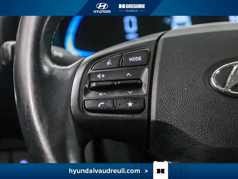 Hyundai Venue 2024 Rouge Blainville - photo #20