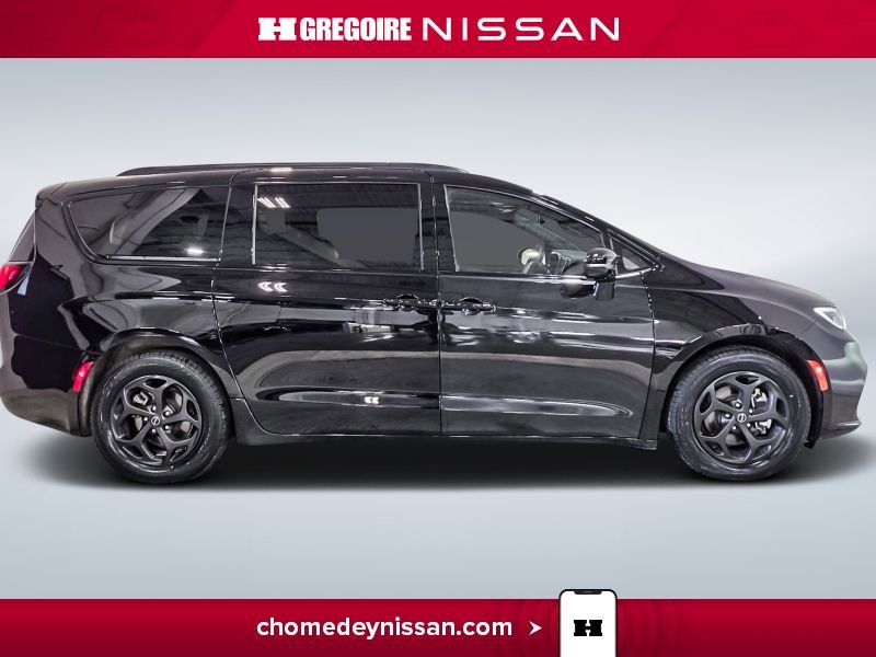 2025 Chrysler Pacifica Black Laval - photo #10