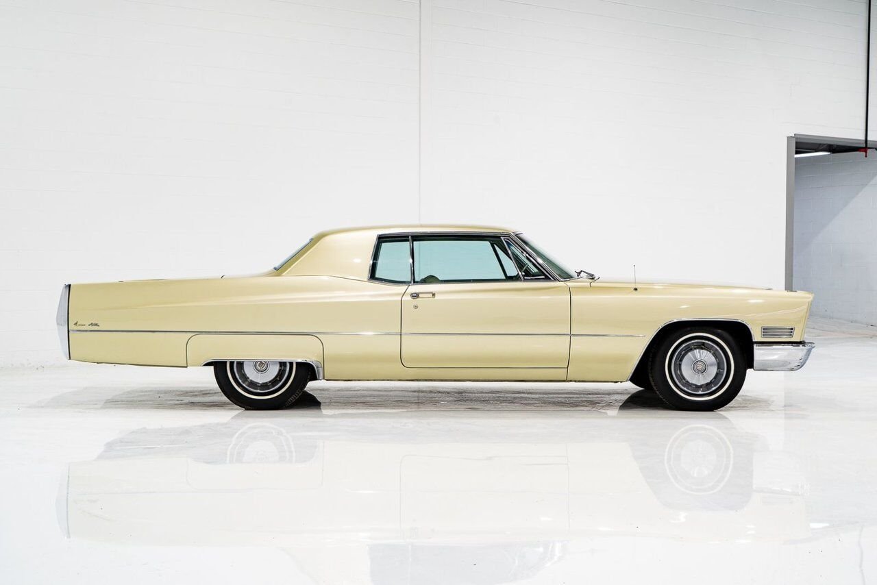 Cadillac DeVille Coupe *PRICE IN USD* Original California survivor factory A/C with only 36,992miles (59,532km) 1967 Or Montréal - photo #35