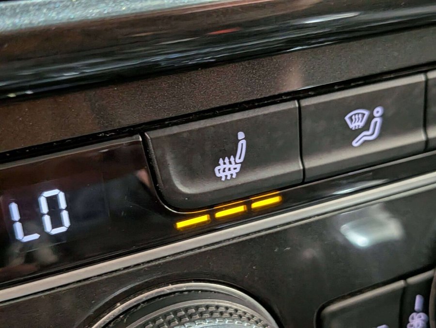 2020 Volkswagen e-Golf Comfortline 4-Door Black