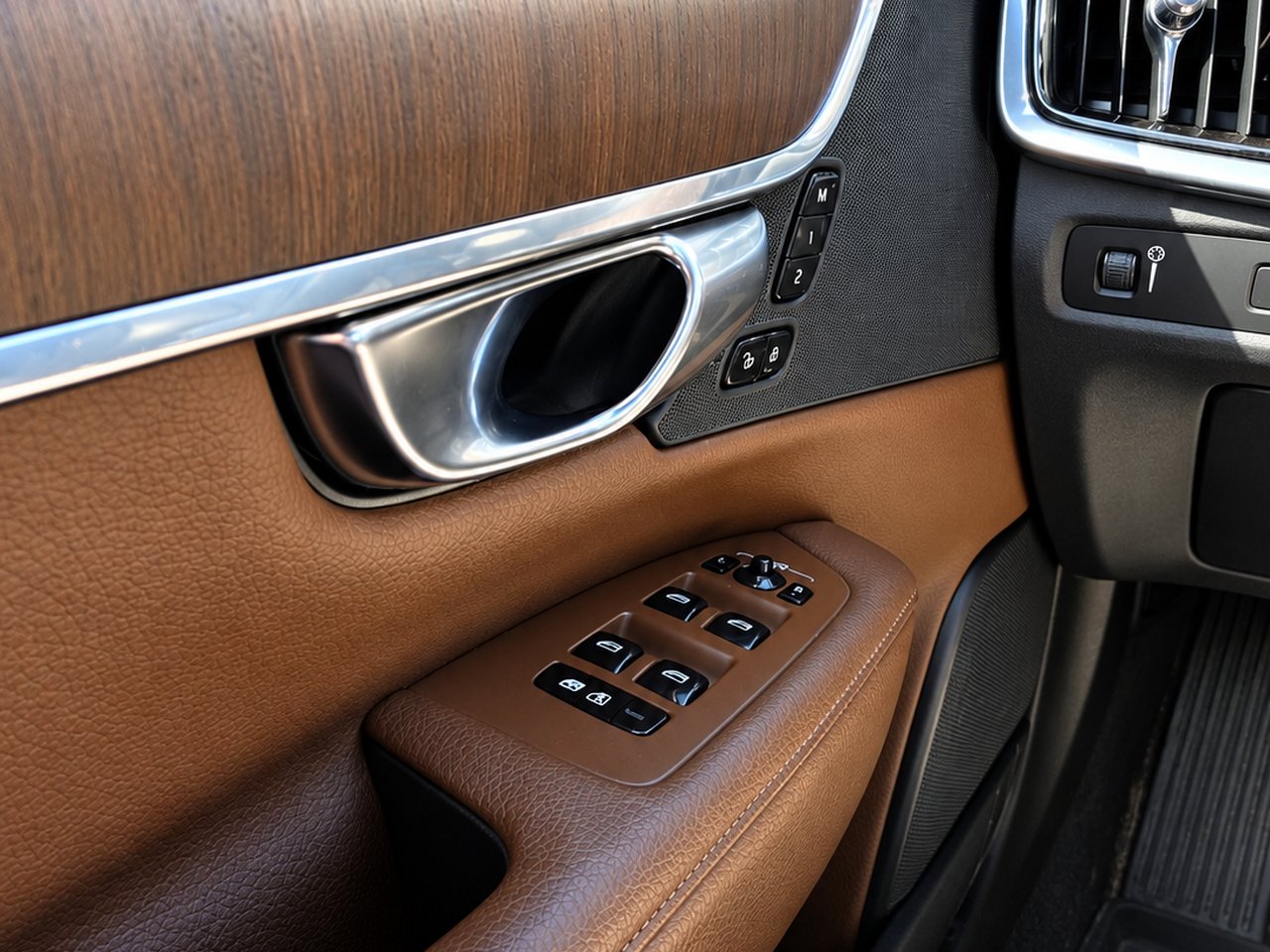 Volvo V90 Cross Country 2022 Granby - photo #20