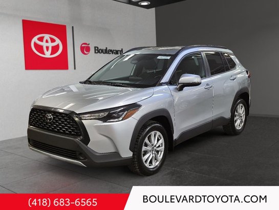 Toyota Corolla Cross LE, AWD 2023 Argent